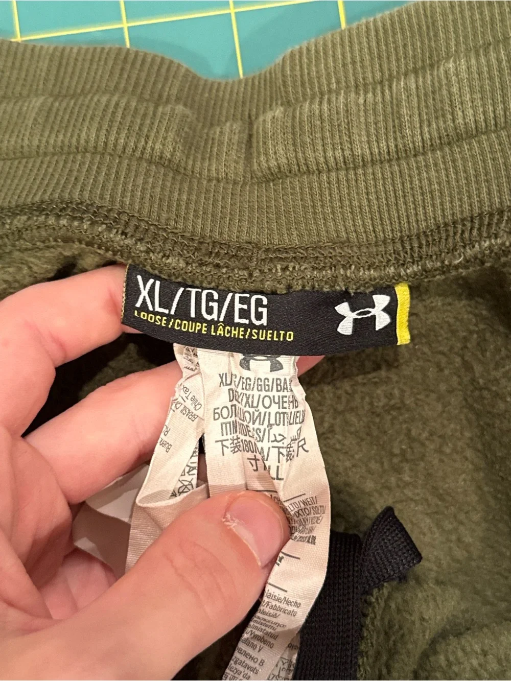 Under Armour Men’s Olive Green Fleece Joggers - Picture 6 of 7